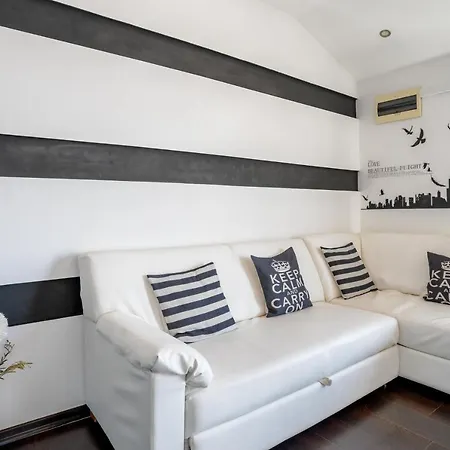 Apartment Elizabeta Sali