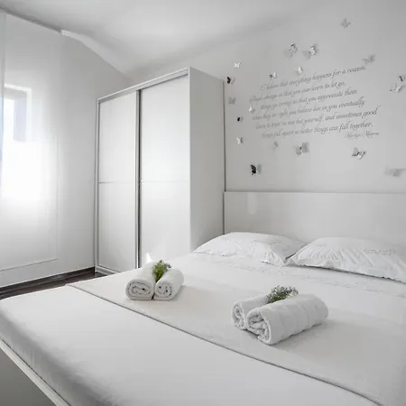 Apartment Elizabeta *