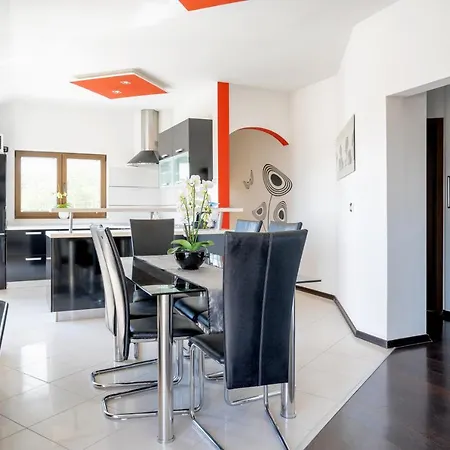 Elizabeta Apartamento Sali