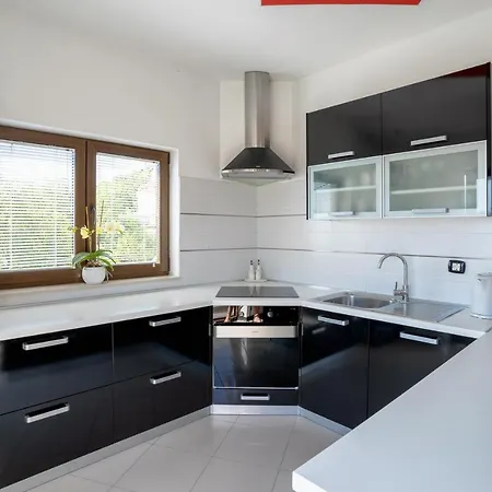 Elizabeta Apartamento Sali